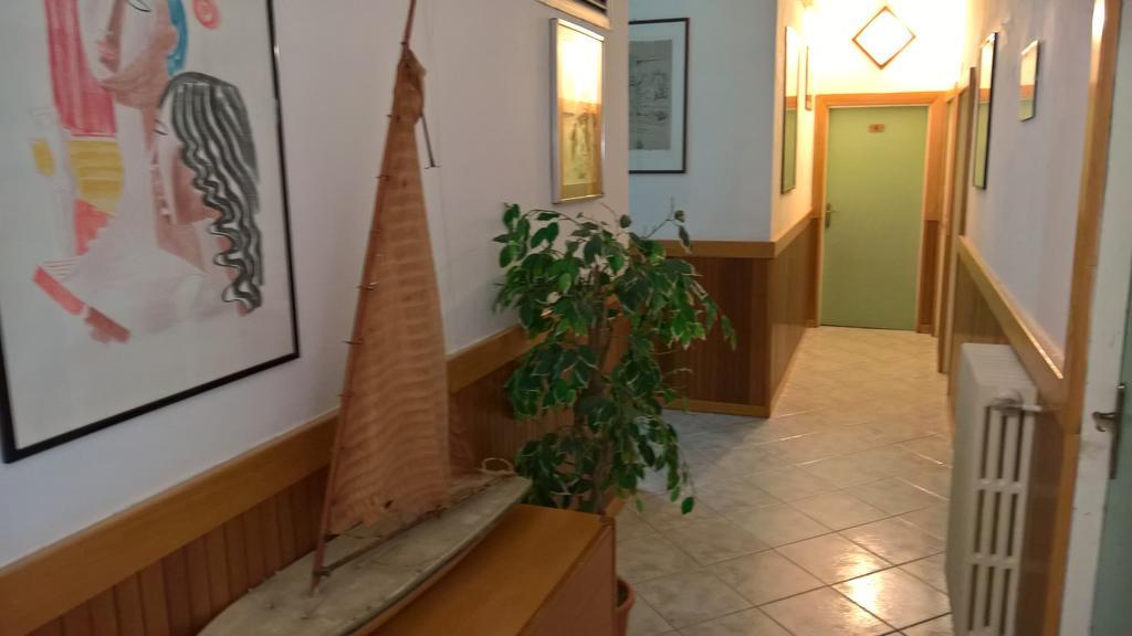 Albergo Golfo Фоллоніка Екстер'єр фото