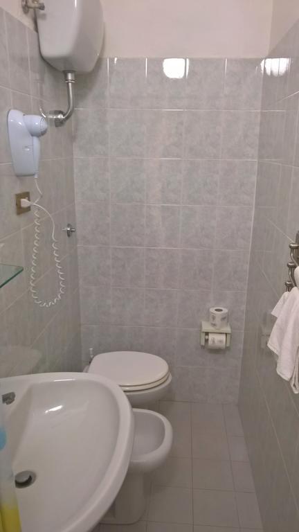 Albergo Golfo Фоллоніка Екстер'єр фото